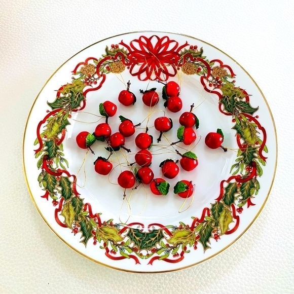 Vintage Cherry with Leaves Mini Figurines Ornaments Set of 22 Xmas Tree Ornament - Picture 1 of 2
